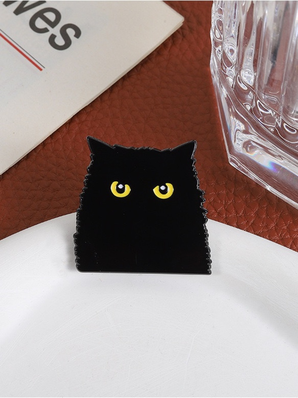 Black Cat Enamel Pin Minimalist Cat Eyes Lapel Pin Brooch